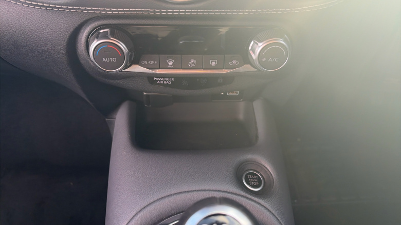 Nissan Juke 1.0 DiG-T 114 N-Connecta 5dr Petrol Hatchback